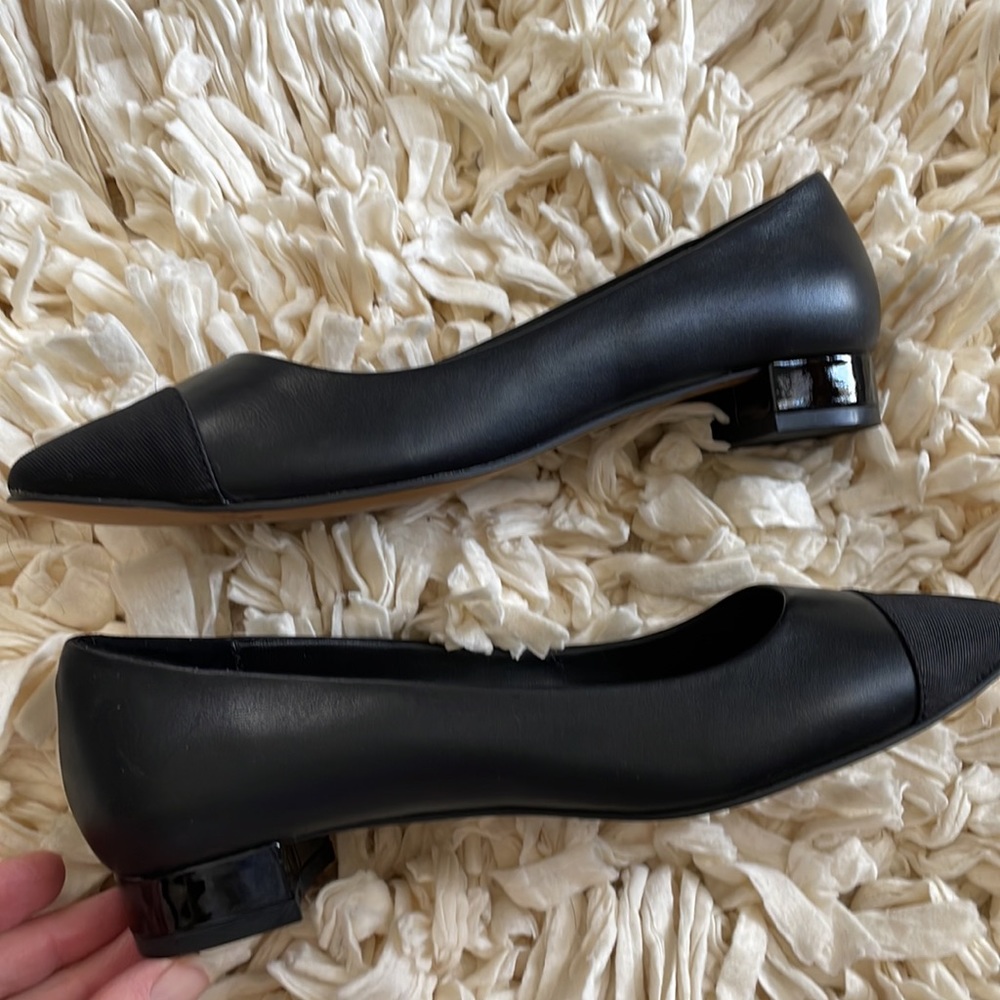 Sole society cap toe flats - Picture 3 of 9